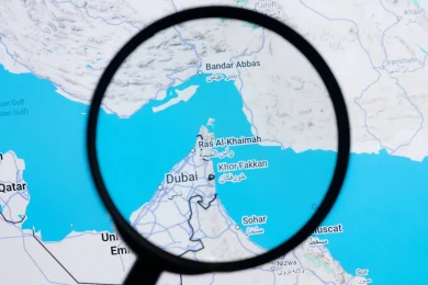 Guerra in Iran: Teheran richiude Hormuz e detta condizioni per il passaggio