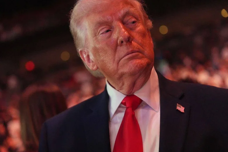 Trump bocciato da sondaggio NBC: 63% americani critica il presidente per Iran e economia