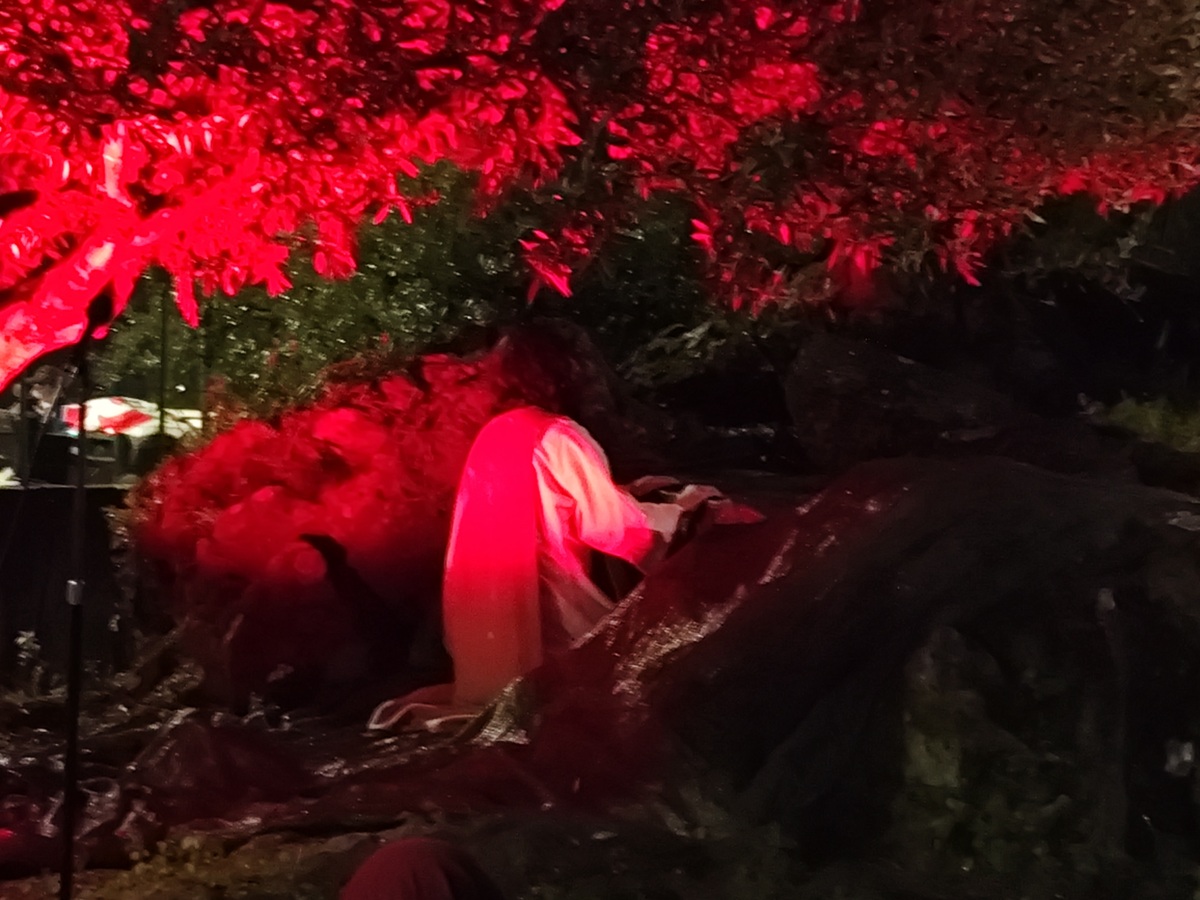 FOTO | Via Crucis vivente, un percorso di emozione, dolore e fede: la terza edizione a San Pietro Clarenza