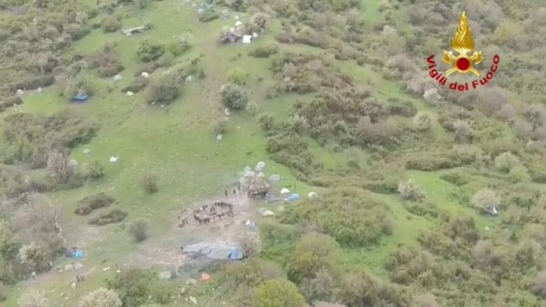 Torrente in piena, gruppo di campeggiatori isolati nei Nebrodi: intervento dei vigili del fuoco