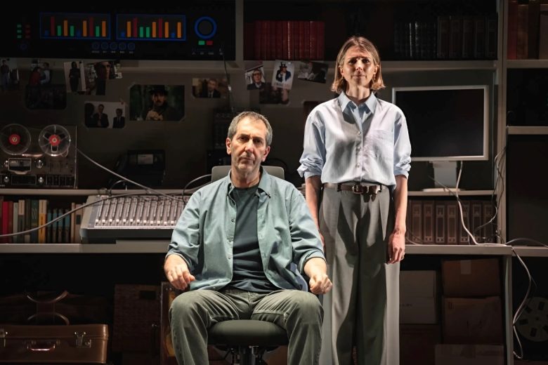 “Tutti gli uomini che sono”, all’Abc di Catania la commedia-verità di Paolo Calabresi