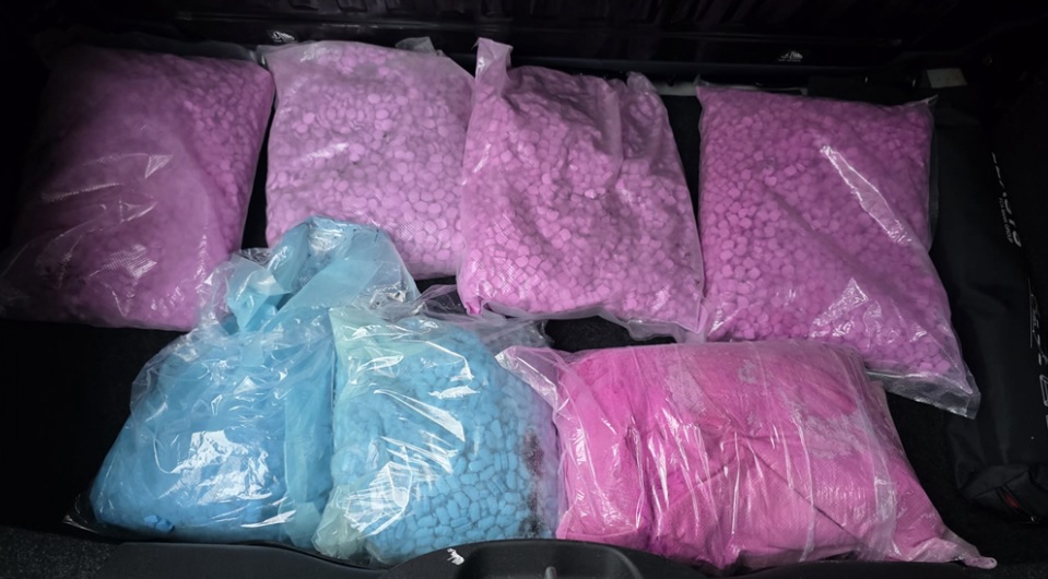 Maxi sequestro di ecstasy da oltre 780mila euro: arrestati un uomo e una donna nel Trapanese