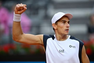 Tennis, Matteo Arnaldi al secondo turno a Roma