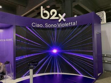 Netcomm Forum 2026: b2x presenta Violetta, l’AI Enterprise che ribalta il paradigma dell’eCommerce