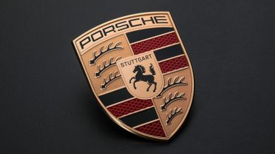 Porsche: stop a tre controllate, oltre 500 esuberi