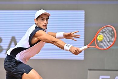 Tennis, Arnaldi ritrova se stesso: De Minaur ko a Roma