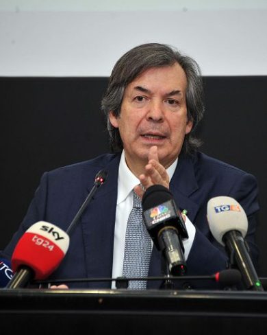Intesa Sp, Messina: Generali? Acquisizione non permessa per Antitrust