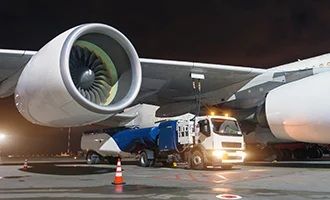 Iata: Settore aereo si prepara a interruzioni approvvigionamento fuel