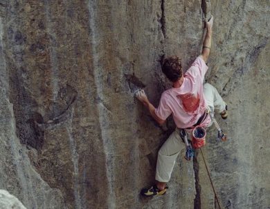 Montagna, Arc’teryx lancia Lithos SL: un imbrago leggero da 2 mm