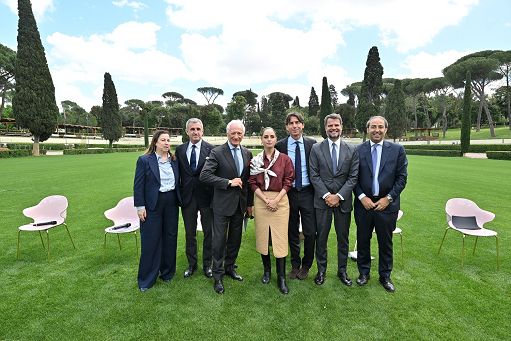 Piazza di Siena compie 100 anni. Dal 27 maggio il grande show