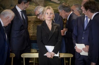 M. Berlusconi: nessun contatto con Pd, non sono ispiratrice manovre