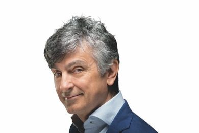 Teatro, Vincenzo Salemme in tour con “Lo spettacolo della mia vita”