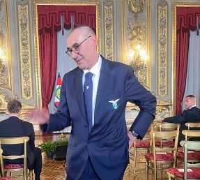 Calcio, Calcio, Sarri: partite lunedì sera? Meglio per tutti così