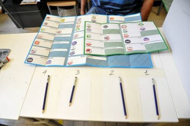 L.elettorale, allo studio modifiche su premio e soglie ma non decolla dialogo