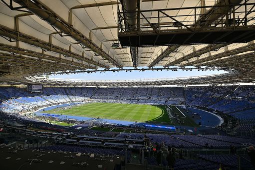 Calcio, Roma: “Comprendiamo i tifosi, il derby si giochi domenica” Calcio, Roma: “Comprendiamo i tifosi, il derby si giochi domenica”