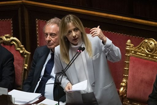 Iran, Meloni: Hormuz deve riaprire senza pedaggi o restrizioni