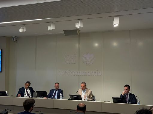 Confcommercio-Cer: pesanti rincari da mercato emissioni ETS