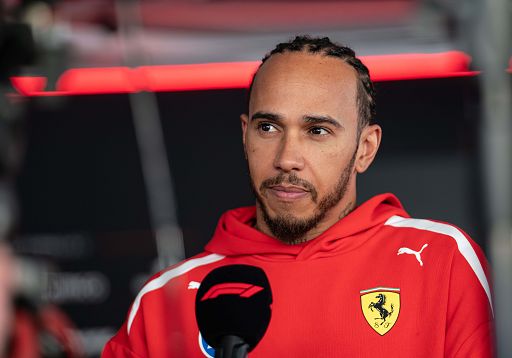 Formula1, Hamilton: “Voglio restare in Ferrari a lungo”