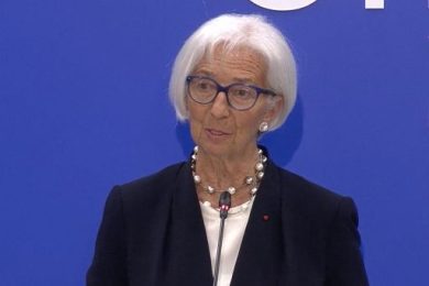 Lagarde: shock energia rilevante, ma non dà indicazioni su tassi giugno
