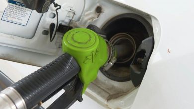 Usa, a maggio il clima di fiducia dei consumatori cade a nuovi minimi