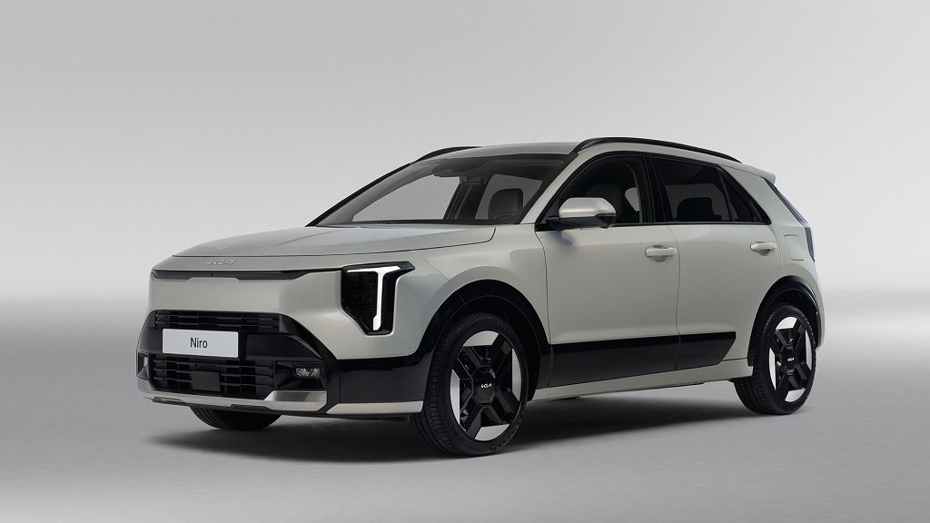 Kia rinnova Niro: solo full hybrid per l’Europa Kia rinnova Niro: solo full hybrid per l’Europa