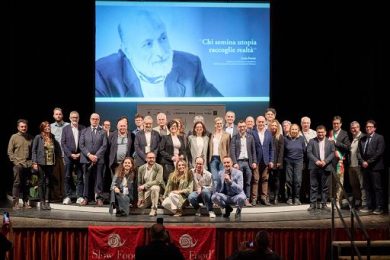 Distinti salumi 2026 apre col ricordo di Petrini: un visionario del cibo
