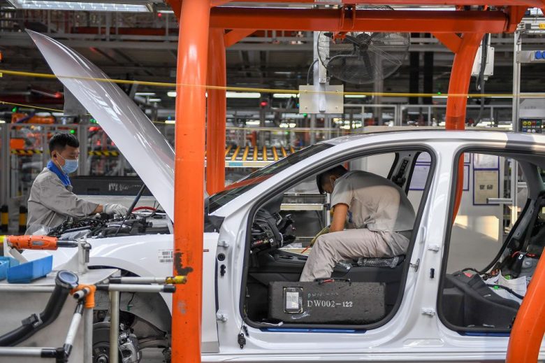 Auto: case auto puntano sulla Cina per export anche in Europa (FT)