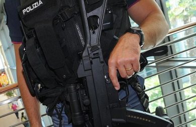 Pronto a colpire per lo Stato Islamico: 22enne fermato a Reggio E.