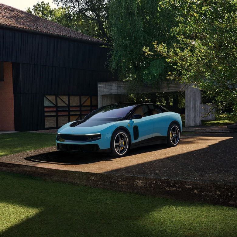 Ferrari Luce, design con LoveFrom per la prima elettrica