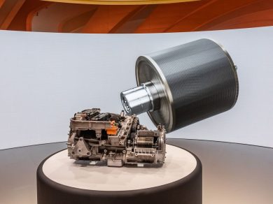 Ferrari Luce: sound non sintetico, nasce dal powertrain