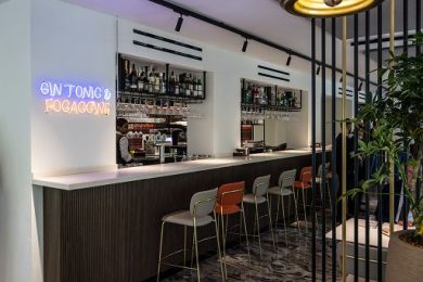 A Milano Esselunga debutta col negozio-bistrot: 54 posti e cotoletta in menù