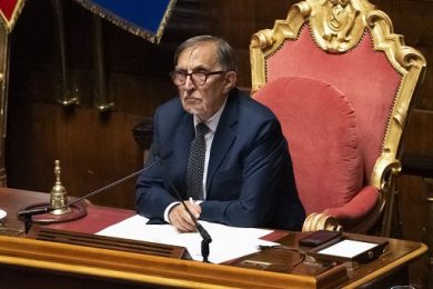 L. elettorale, La Russa ipotizza confronto, opposizioni “fredde”
