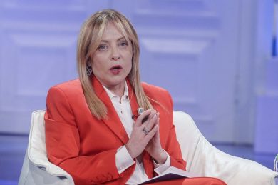 Ebola, Meloni all’Ue: rafforzare coordinamento per vigilanza alle frontiere