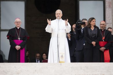 Papa: nel mistero di Dio siamo a casa, pace a cuore inquieto