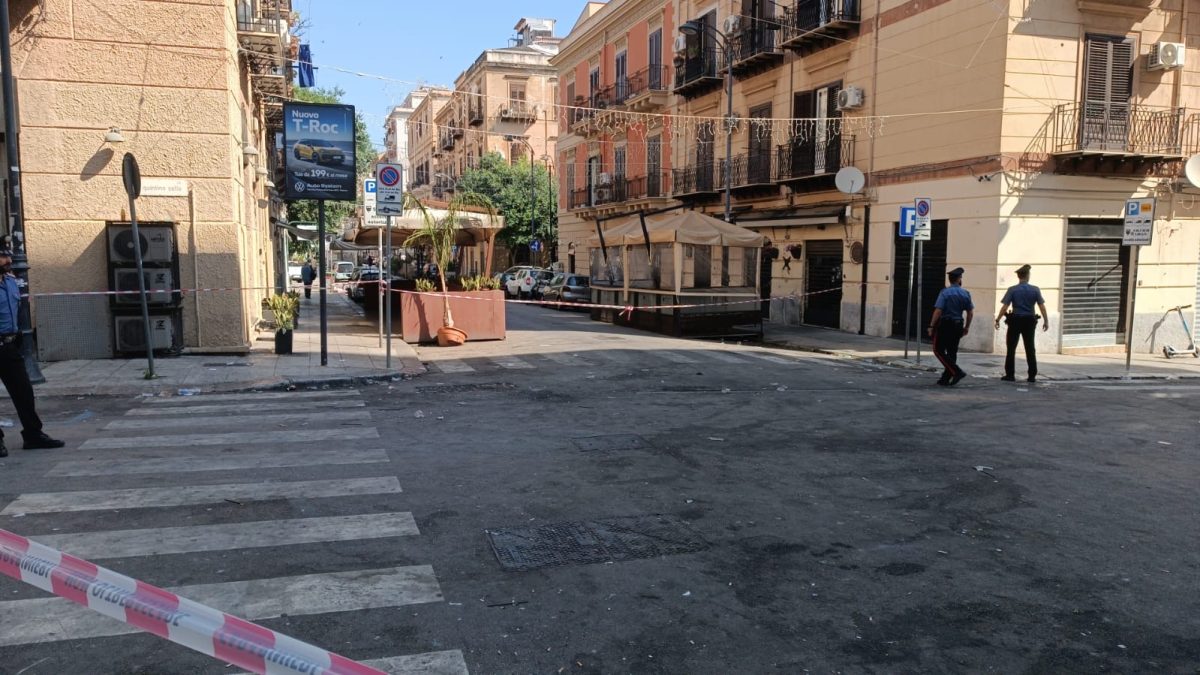 FOTO | Terrore a Palermo: nuova sparatoria nella notte in via Lumia, ferita una ragazza FOTO | Terrore a Palermo: nuova sparatoria nella notte in via Lumia, ferita una ragazza