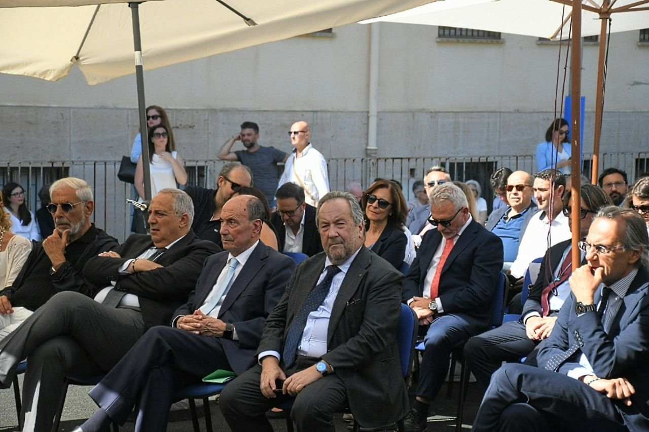 Intimidazioni a Sferracavallo, Schifani: “Pronti a rifinanziare fondo Antiracket” Intimidazioni a Sferracavallo, Schifani: “Pronti a rifinanziare fondo Antiracket”