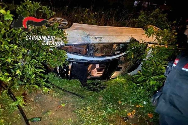 Randazzo, ha un incidente in auto ma è sotto effetto di stupefacenti: denunciato