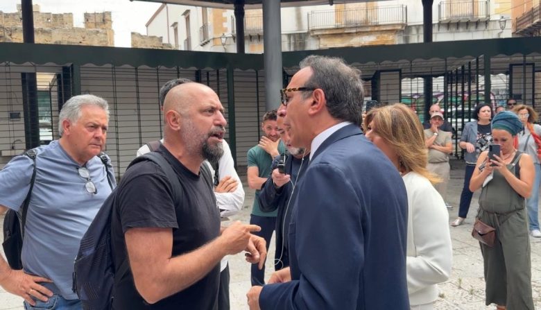 VIDEO | Mercato coperto di Ballarò, momenti di tensione tra Castiglia-Aricò e Alaimo
