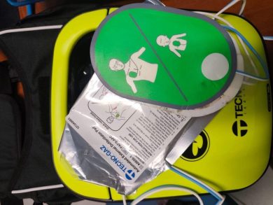 Atto vandalico nel Catanese, danneggiato defibrillatore: “Sono beni comuni, tutti dovrebbero tutelarli”
