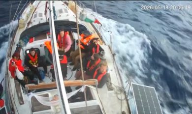 VIDEO | Israele intercetta nuove imbarcazioni della Global Sumud Flotilla: ci sono anche 13 italiani