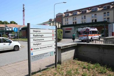 Ebola, accertamenti su due persone rientrate dall’Uganda. Trasferite al Sacco di Milano