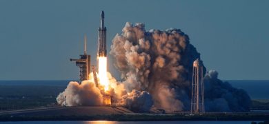 Spazio, test del razzo più grande e potente mai costruito: com’è andato il lancio