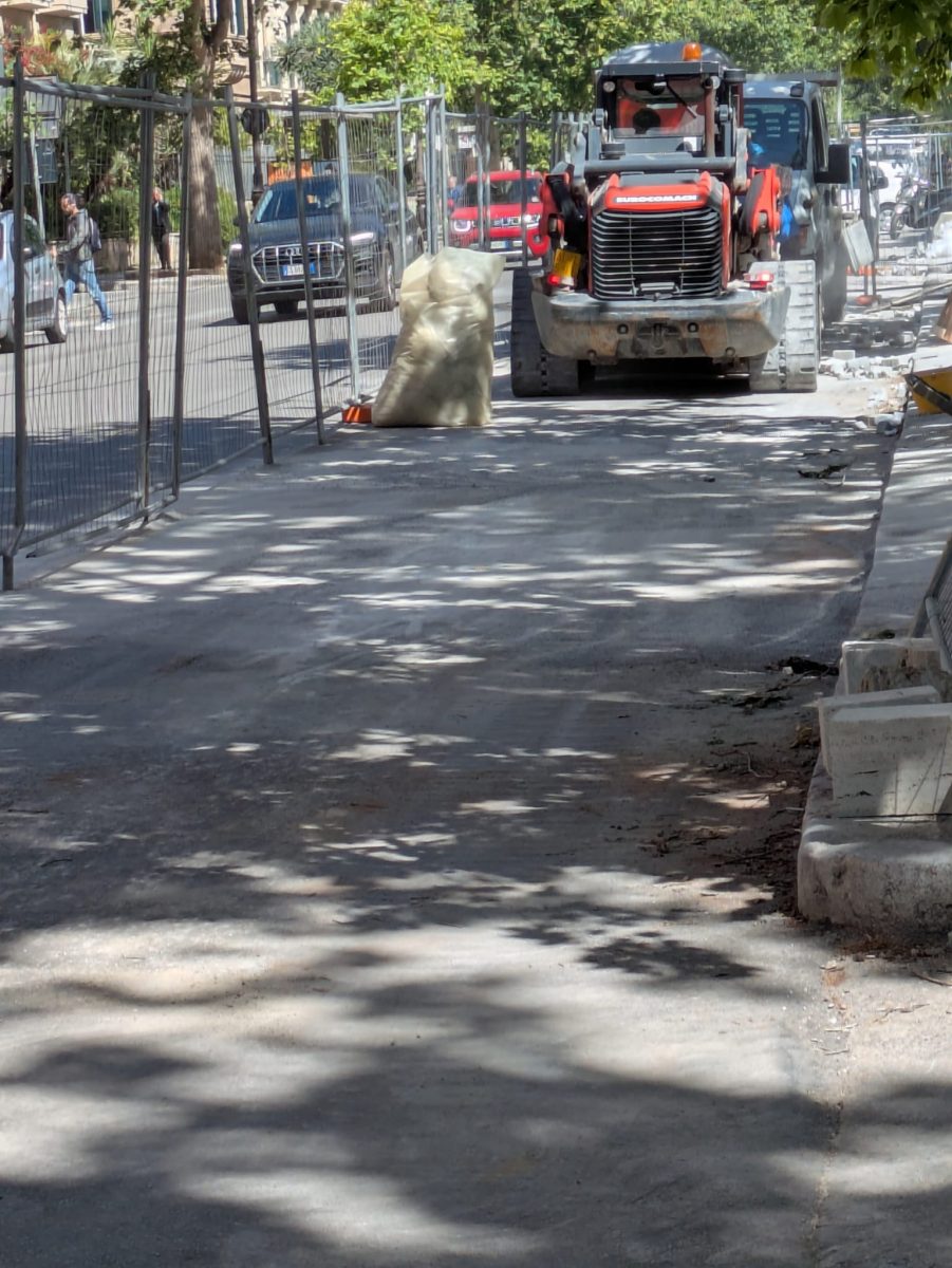 Marciapiedi di via Libertà a Palermo, lavori al rush finale. Orlando: “A giugno la normalità”