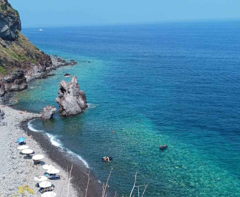 Mare: in Liguria c’è una bandiera blu ogni 10 km di costa. In Sicilia ogni 100
