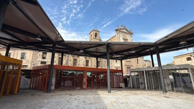 Palermo, lo Iacp consegna le chiavi del mercato coperto di Ballarò al Comune