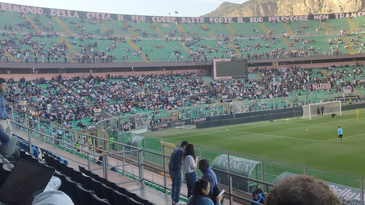 Palermo, sale la febbre play-off: in 4mila al Barbera per l’allenamento a porte aperte