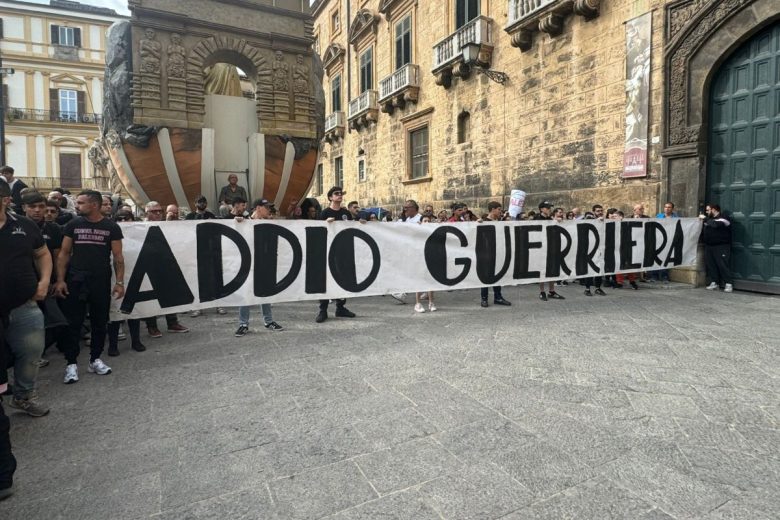 Palermo, l’ultimo saluto ad Alessia: Cattedrale gremita, presente anche la squadra nel ricordo della bimba