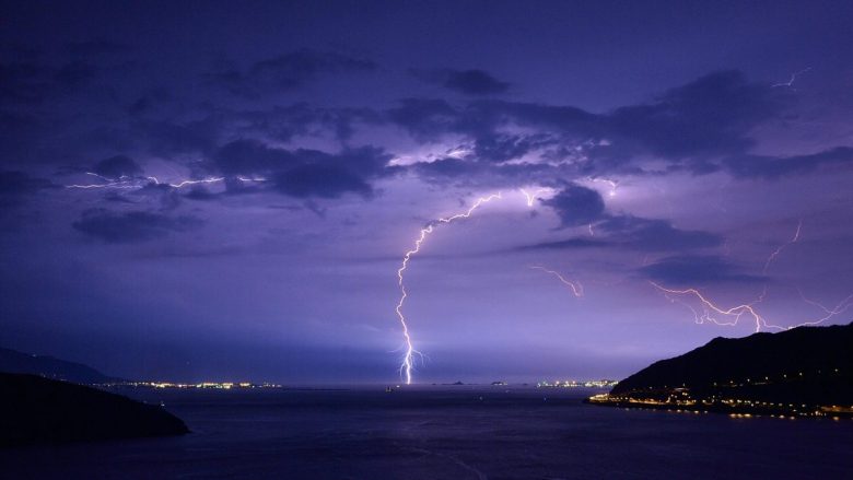 Meteo lunedì 11 maggio, temporali intensi mentre in Sicilia bel tempo: le previsioni
