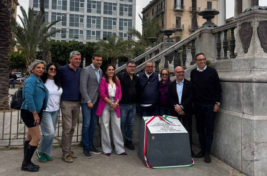 Palermo, riposizionata la targa vandalizzata dedicata a Giuni Russo nel Tempietto della Musica