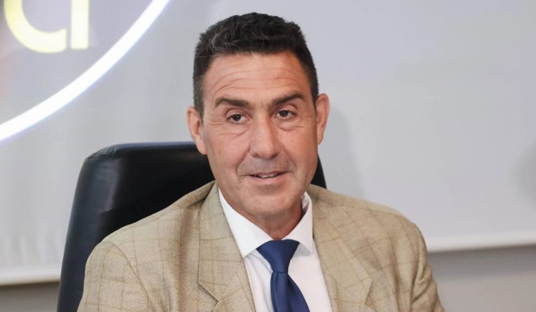 Il tour siciliano di Vannacci (Fn): “Non escludo alleanza con Meloni”